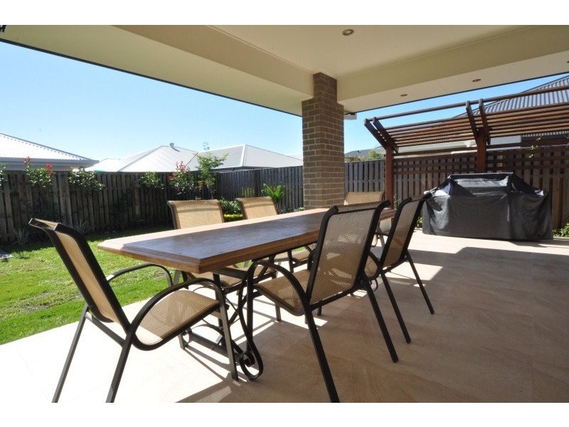 62/23 Drafters Crescent, Upper Coomera QLD 4209