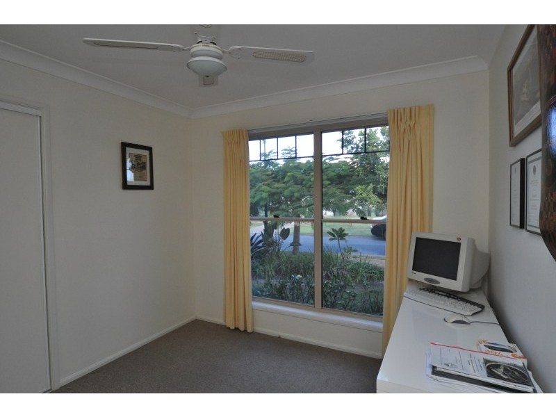 32 Serafina Drive, Helensvale QLD 4212