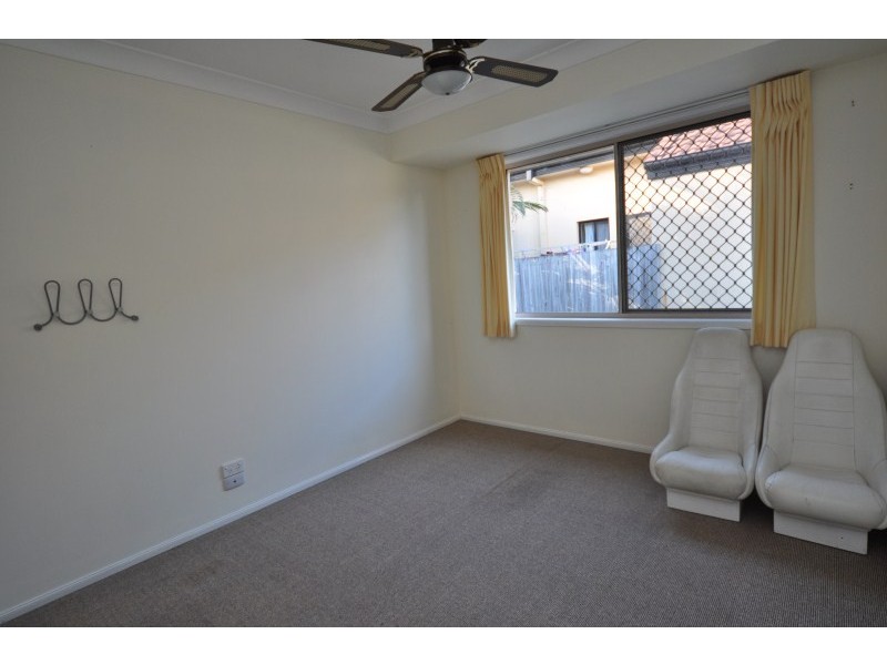 32 Serafina Drive, Helensvale QLD 4212