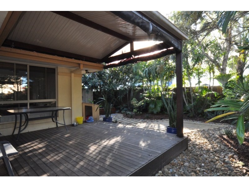 32 Serafina Drive, Helensvale QLD 4212