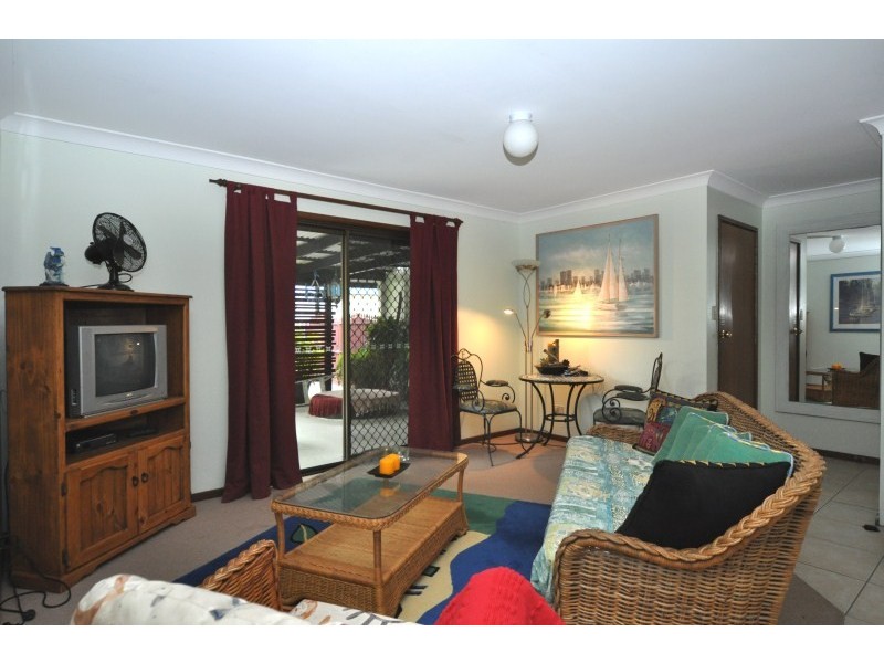 41 Warana Avenue, Steiglitz QLD 4207