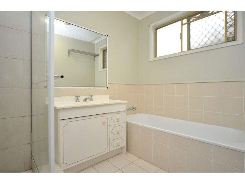 1/19 Maiala Close, Paradise Point QLD 4216