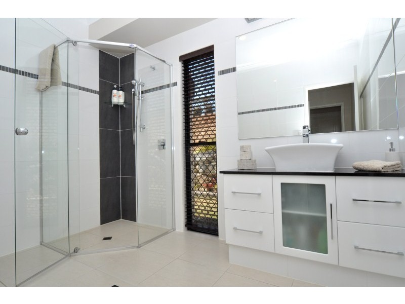 13 Mountain View Crest, Mount Nathan QLD 4211