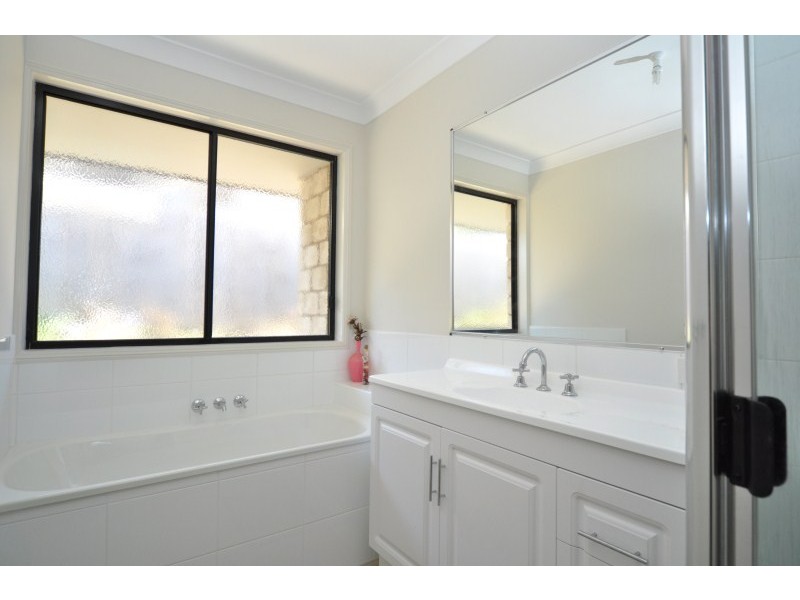 2 Annabelle Crescent, Upper Coomera QLD 4209