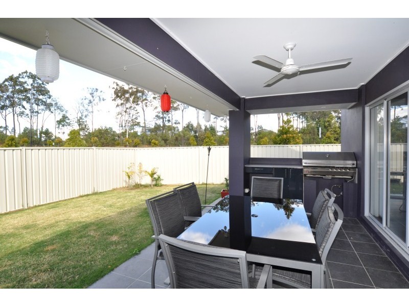 6 Horus Court, Coomera QLD 4209