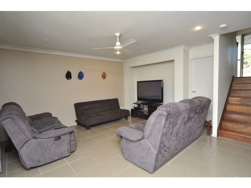 8 Appollo Place, Oxenford QLD 4210