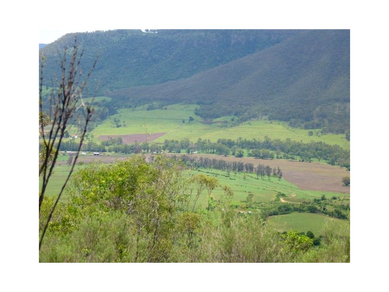 360 Emu Creek Road, Emu Vale QLD 4371