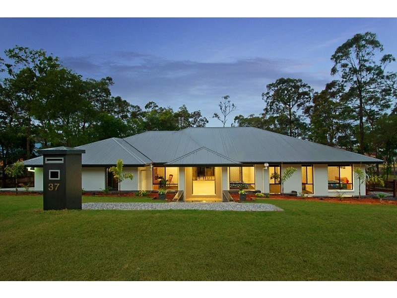 37 Yarrayne Valley Drive, Upper Coomera QLD 4209