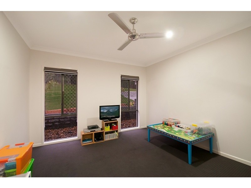 37 Yarrayne Valley Drive, Upper Coomera QLD 4209