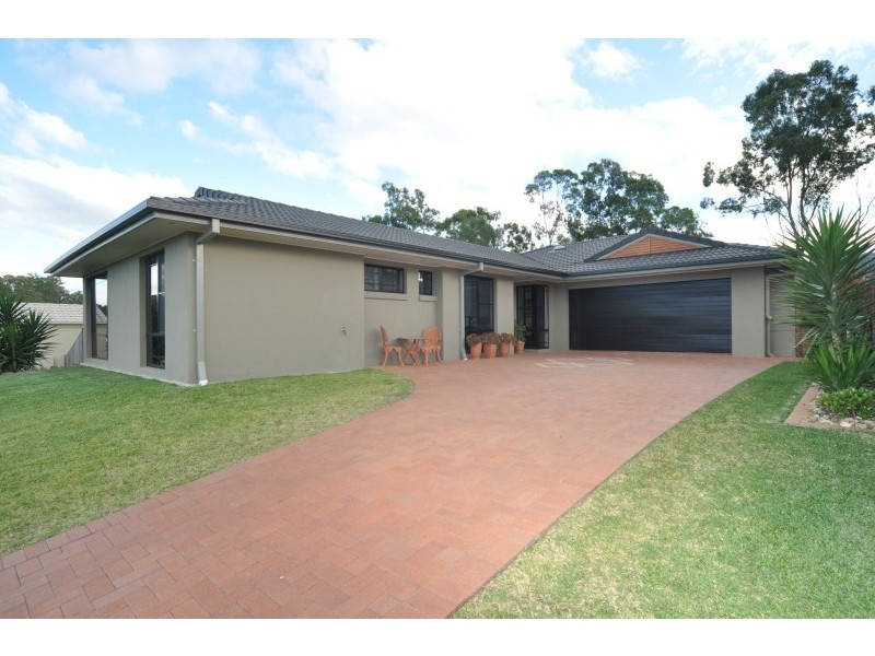 27 Treeline Circuit, Upper Coomera QLD 4209