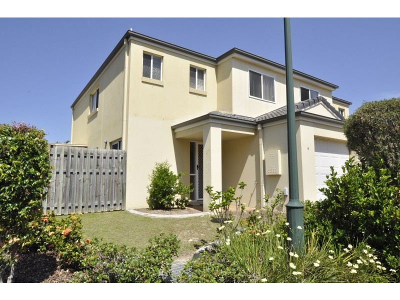 8/8A Clydesdale Drive, Upper Coomera QLD 4209
