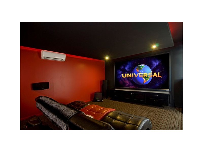 2 Fleetwood Court, Helensvale QLD 4212