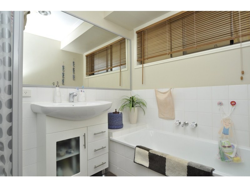 1/20 Illusion Court, Oxenford QLD 4210