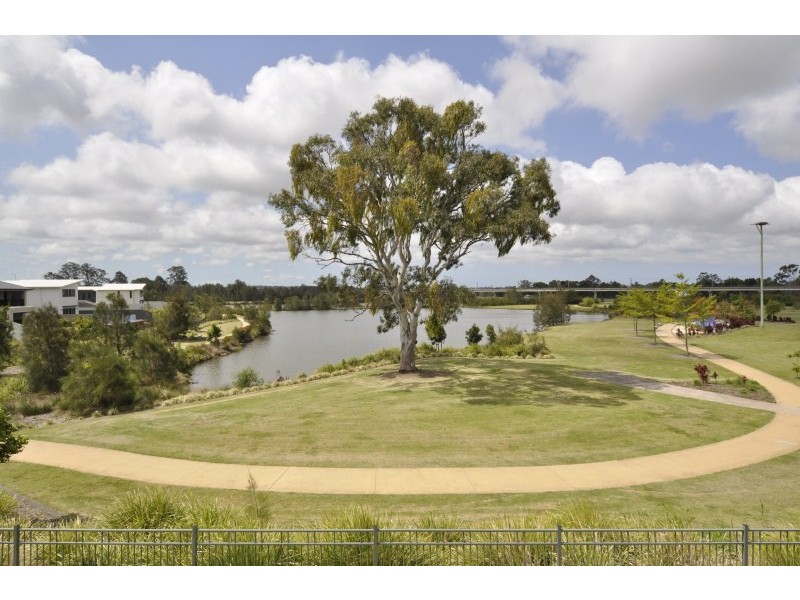 12 Fleetwood Court, Helensvale QLD 4212