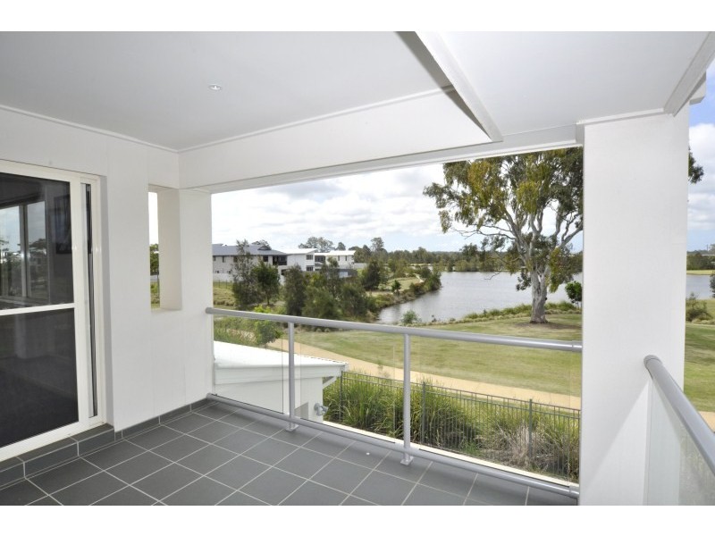 12 Fleetwood Court, Helensvale QLD 4212