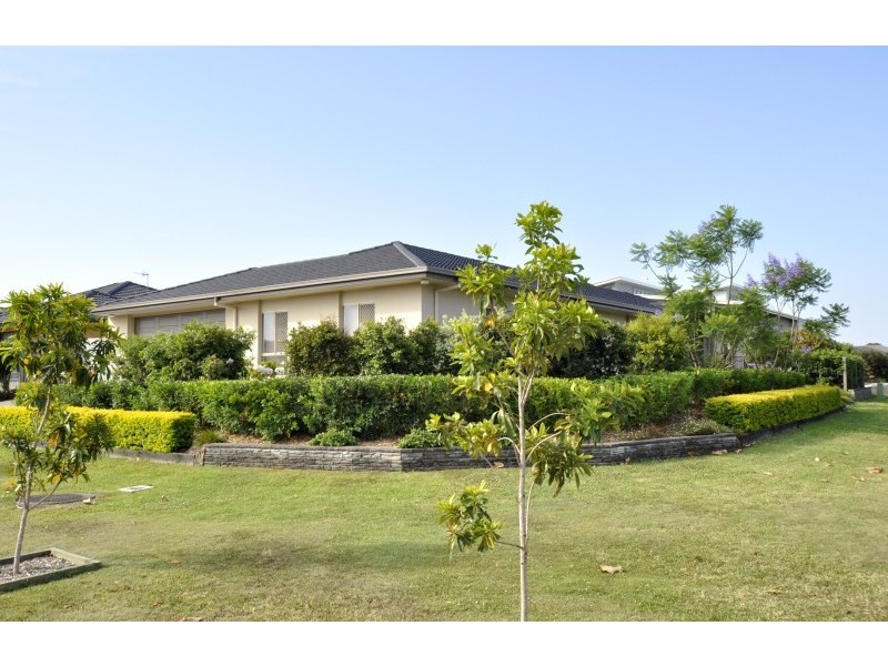 8 Savannah Avenue, Oxenford QLD 4210