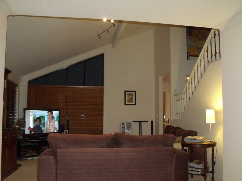 69 Van Dyke Crescent, Mcdowall QLD 4053