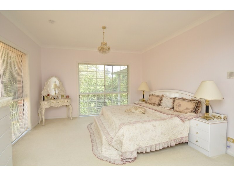 20 Narrabri Court, Gaven QLD 4211