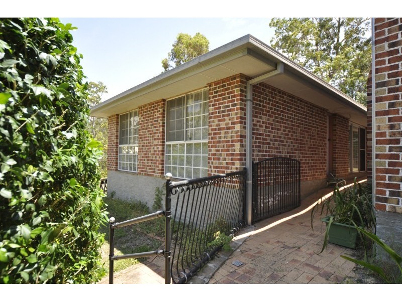 20 Narrabri Court, Gaven QLD 4211