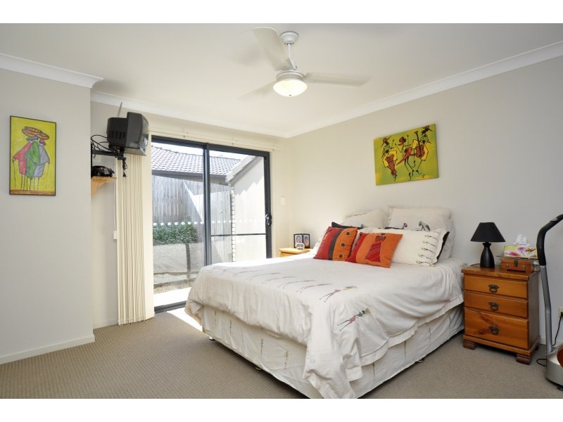 2/9 Filbert Street, Upper Coomera QLD 4209