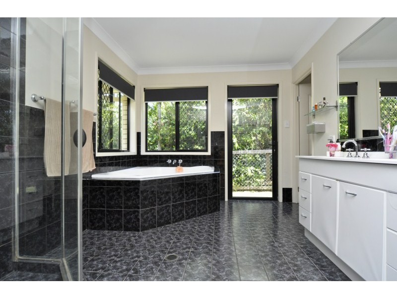 2 Jacob Court, Upper Coomera QLD 4209