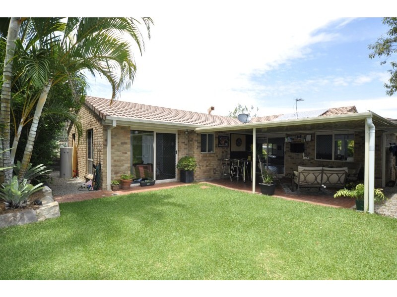 7 Pinemount Crescent, Oxenford QLD 4210