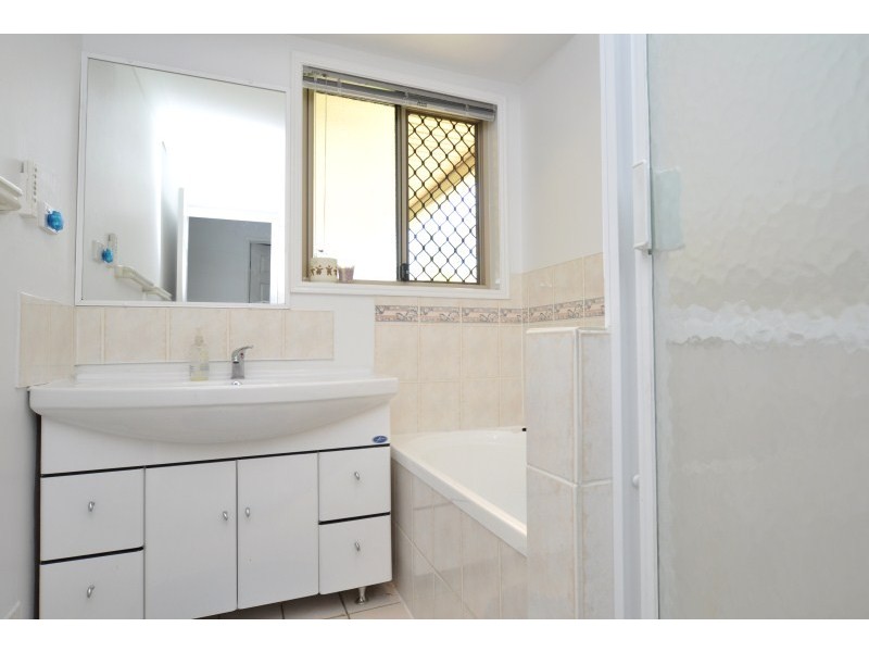 7 Pinemount Crescent, Oxenford QLD 4210