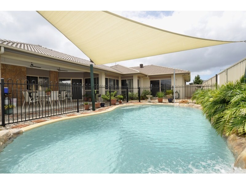 4 Marlow Street, Oxenford QLD 4210