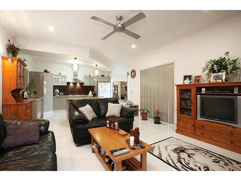 4 Marlow Street, Oxenford QLD 4210