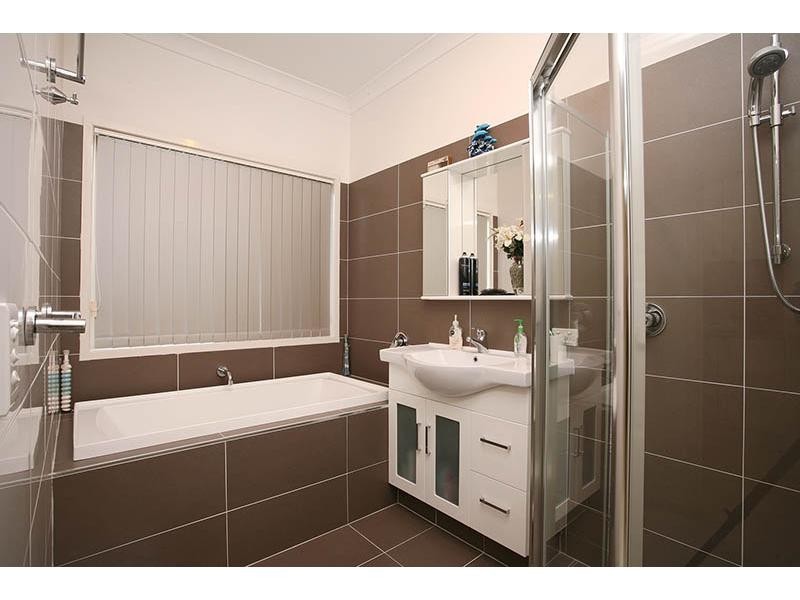 4 Marlow Street, Oxenford QLD 4210