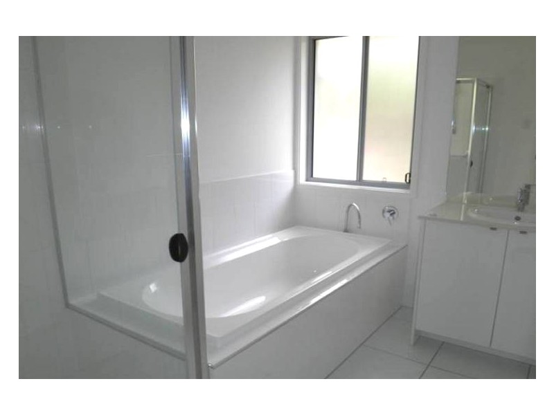 1 Picton Court, Upper Coomera QLD 4209