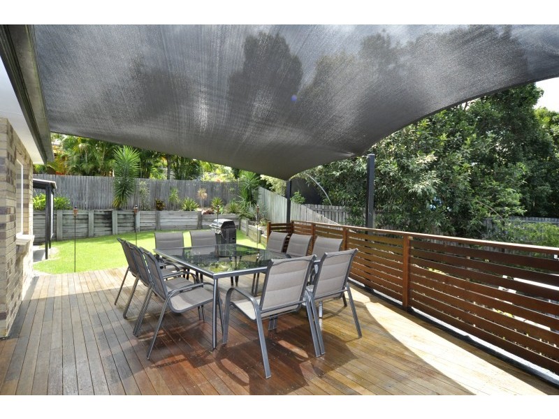 12 Pinebark Avenue, Oxenford QLD 4210