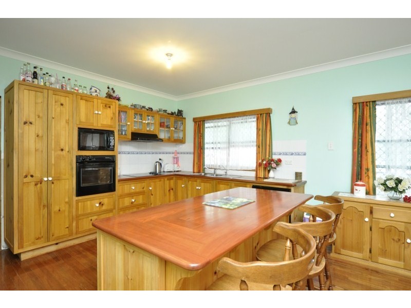 3 Emerson Way, Oxenford QLD 4210