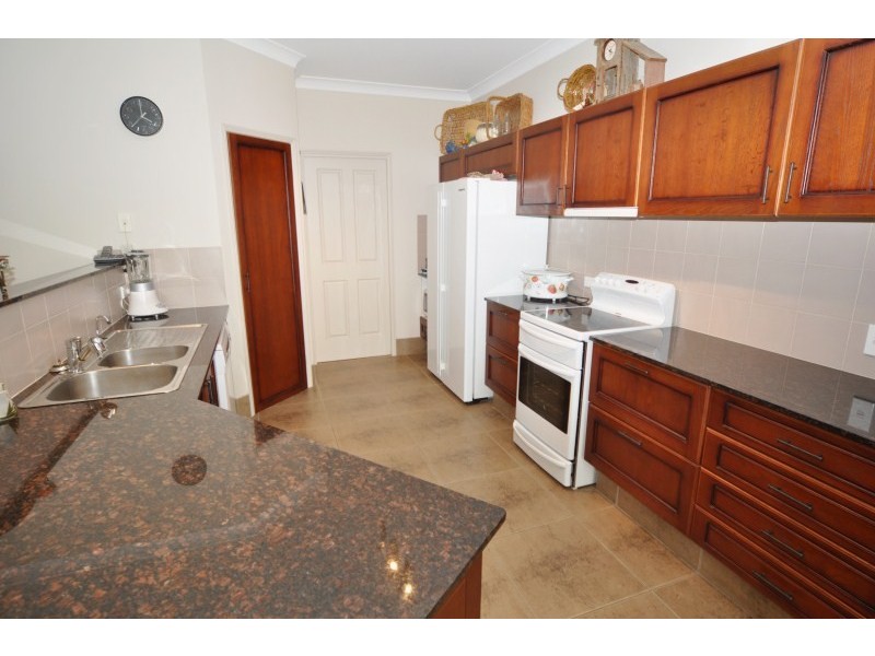 10 Willandra Court, Maudsland QLD 4210