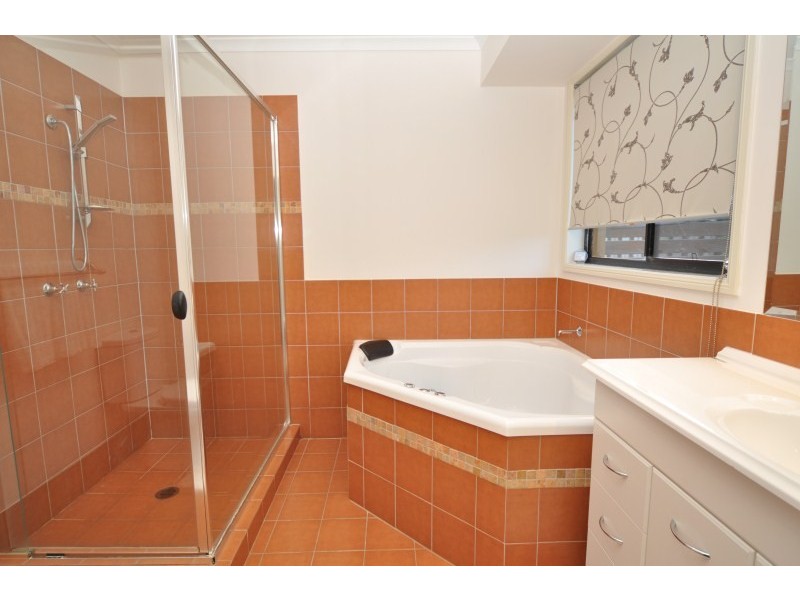 18 Fairbairn Court, Oxenford QLD 4210