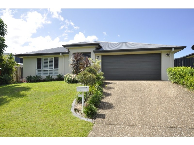 11 Shannonbrook Grove, Oxenford QLD 4210