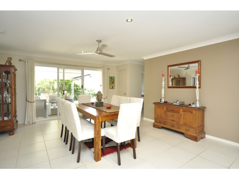 11 Shannonbrook Grove, Oxenford QLD 4210