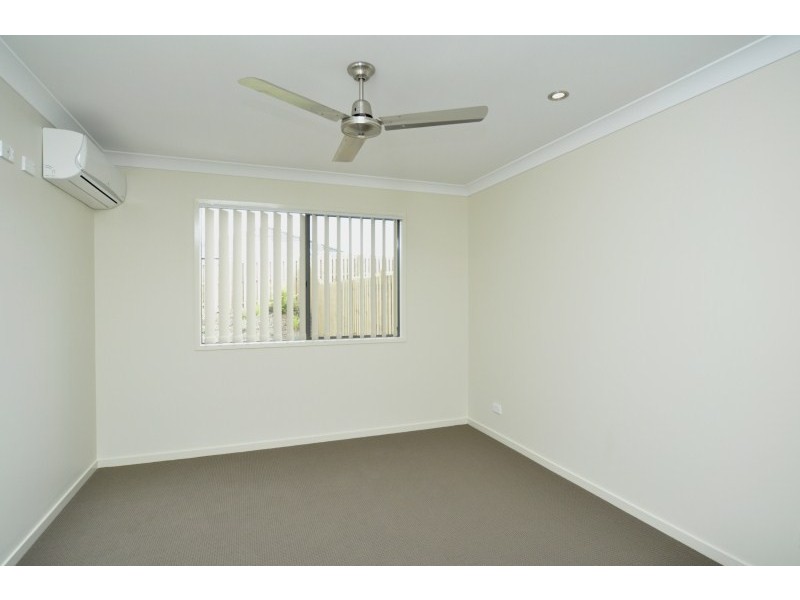 1/6 Joshua Place, Oxenford QLD 4210