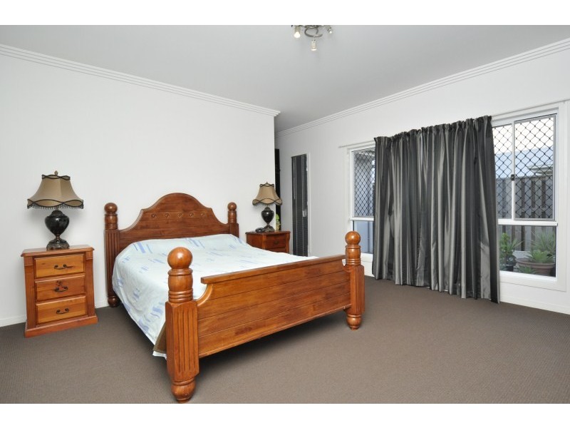 53 Rushcutter Avenue, Oxenford QLD 4210