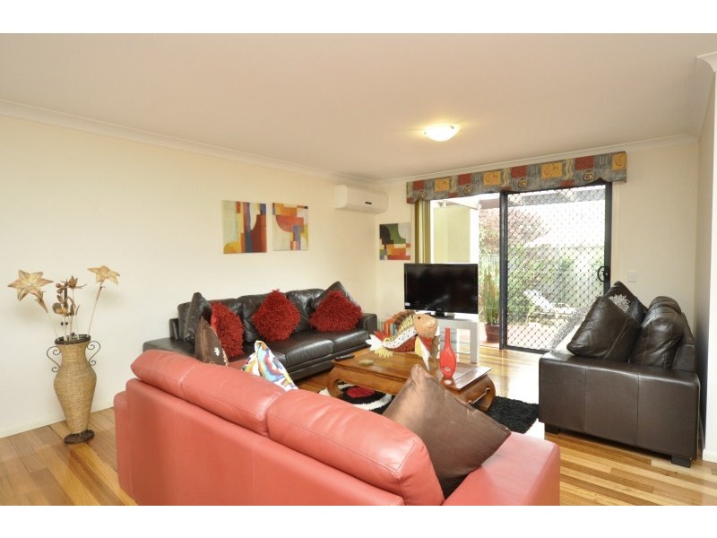 2/22 Turnbull Drive, Upper Coomera QLD 4209