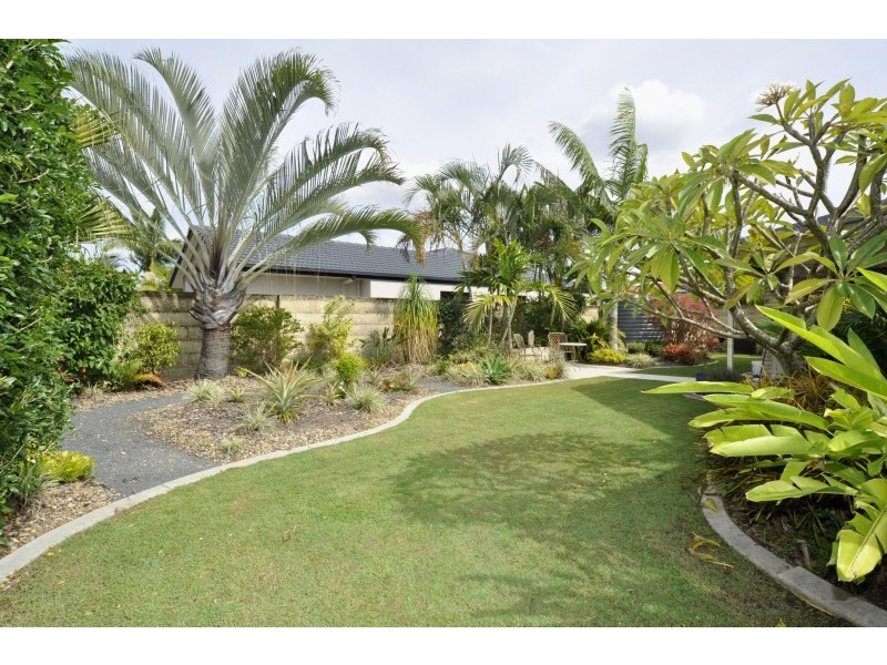 5 Grande Entrance, Monterey Keys QLD 4212