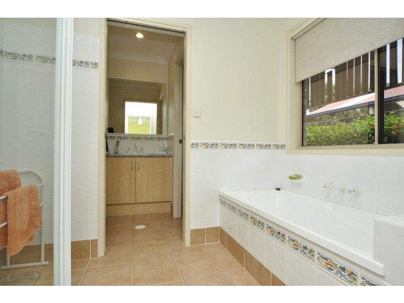 5 Grande Entrance, Monterey Keys QLD 4212