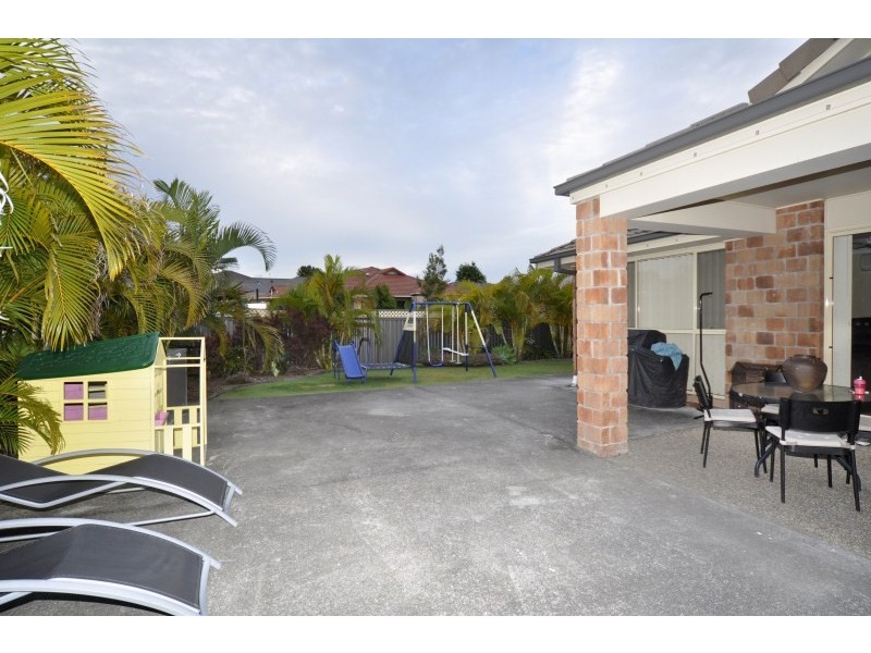 2/16 Balintore Street, Upper Coomera QLD 4209