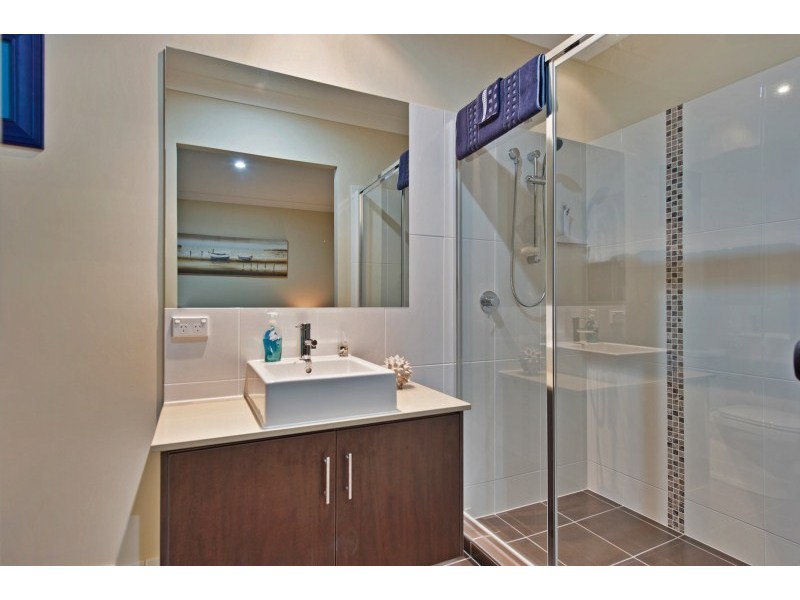 15 Meadow Court, Maudsland QLD 4210