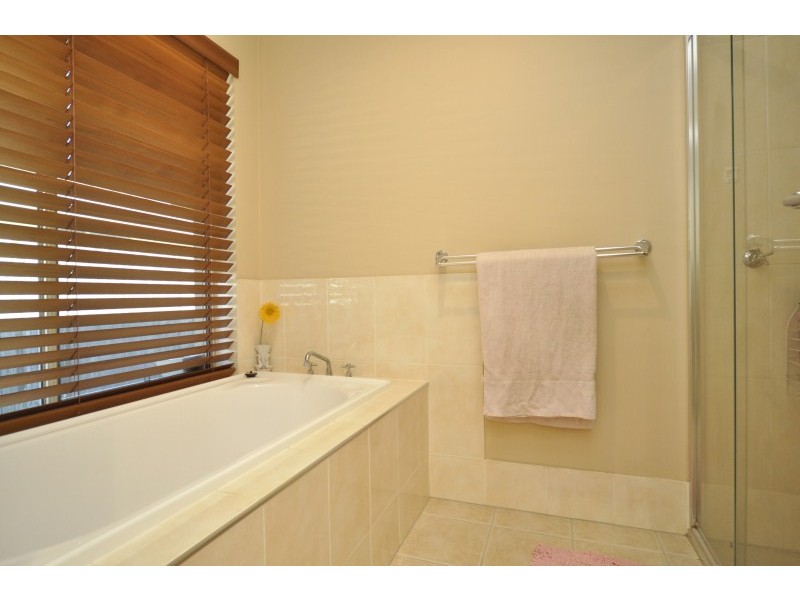 15 Oceanis Drive, Oxenford QLD 4210