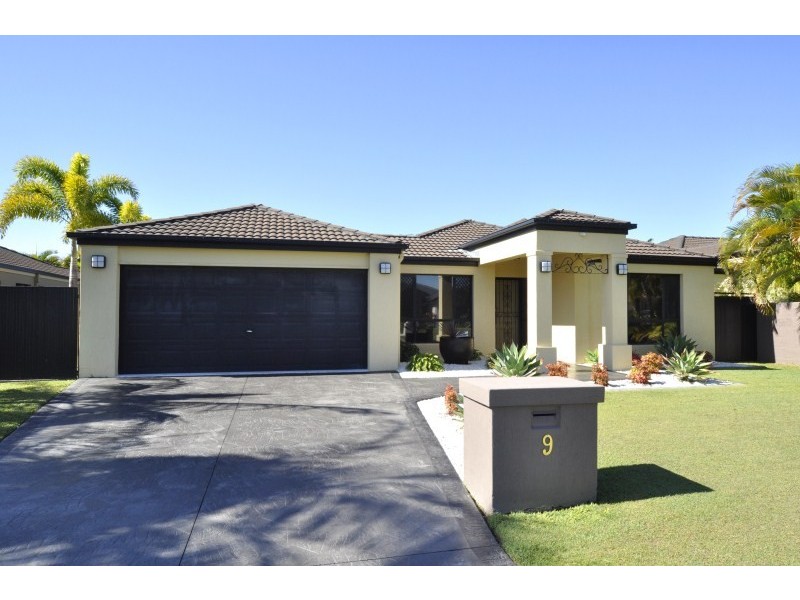 9 Grande Terrace, Monterey Keys QLD 4212