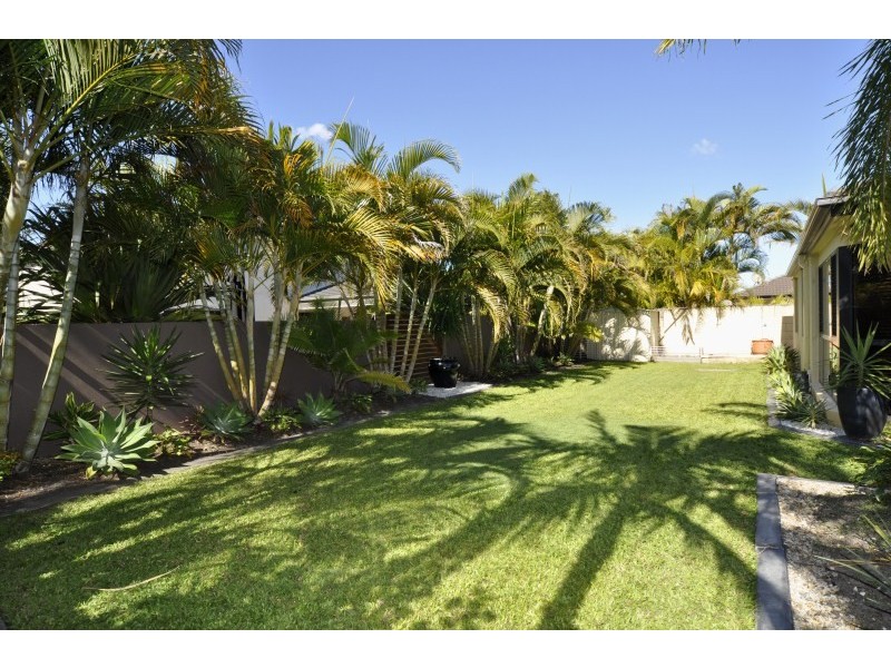 9 Grande Terrace, Monterey Keys QLD 4212