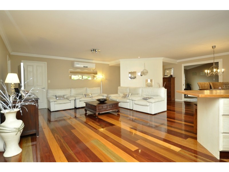 24 Meadow Way, Upper Coomera QLD 4209