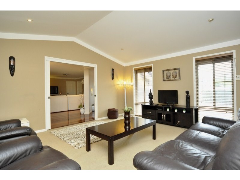 24 Meadow Way, Upper Coomera QLD 4209