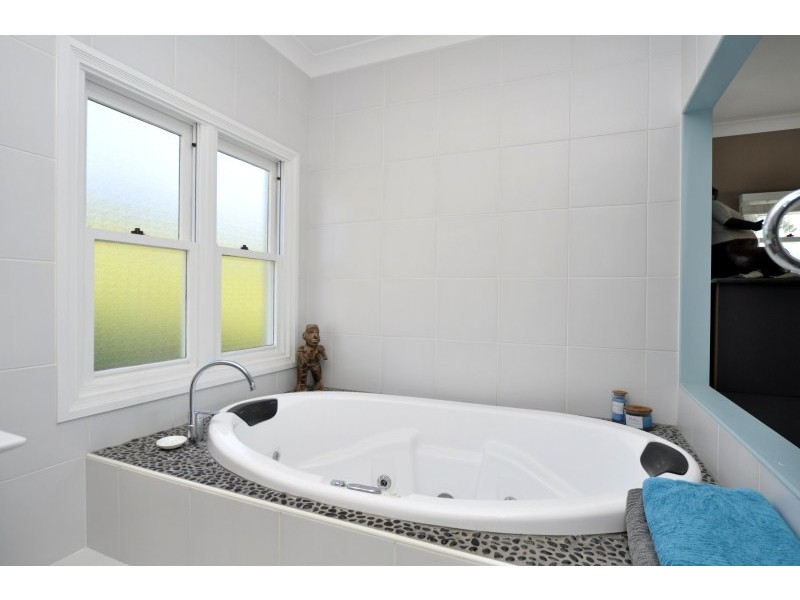 15 Polo Close, Wongawallan QLD 4210
